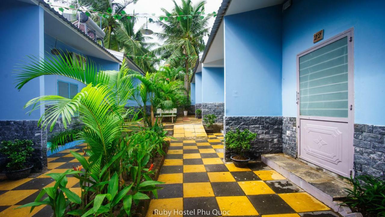 Ruby Phu Quoc Hostel Buitenkant foto