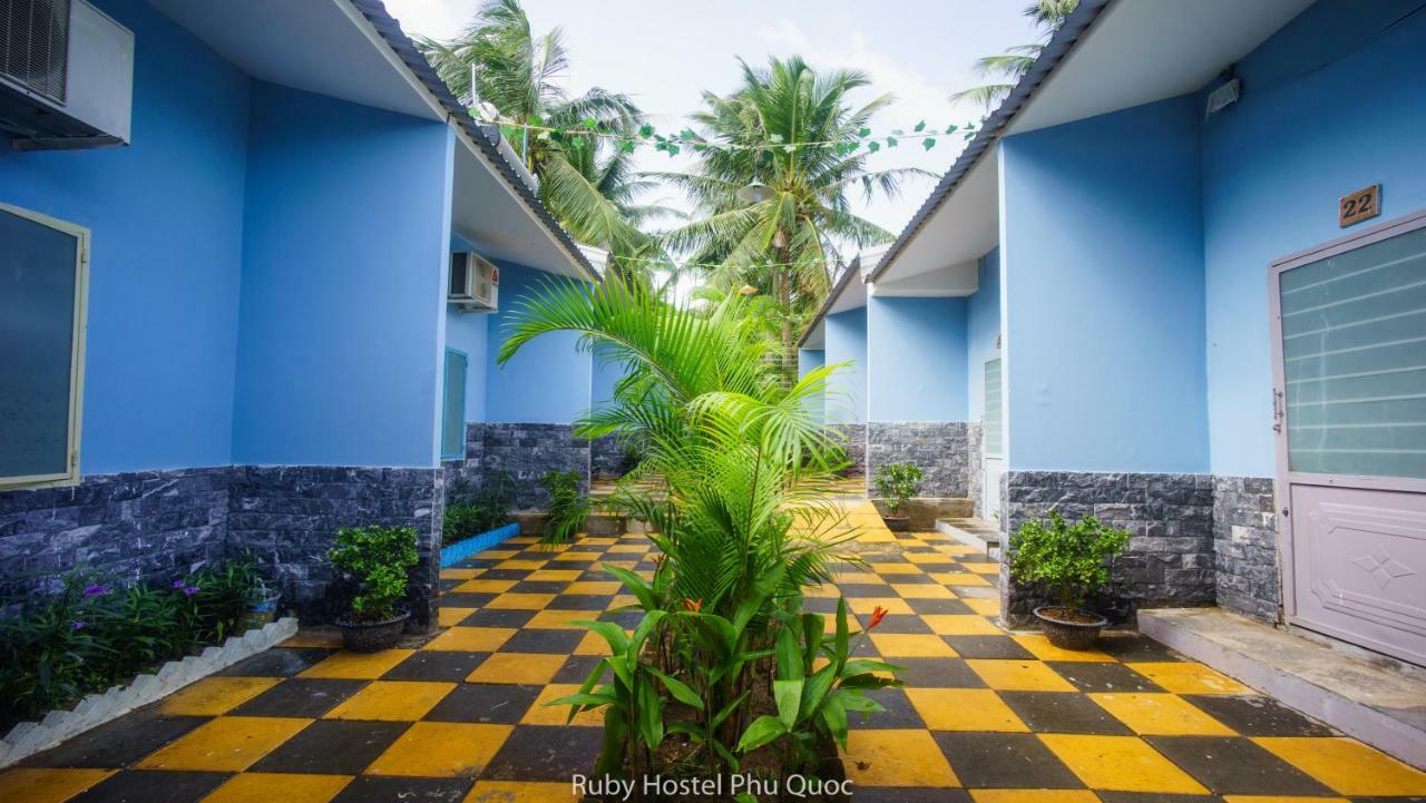 Ruby Phu Quoc Hostel Buitenkant foto