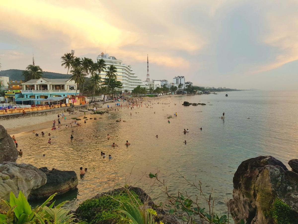 Ruby Phu Quoc Hostel Buitenkant foto